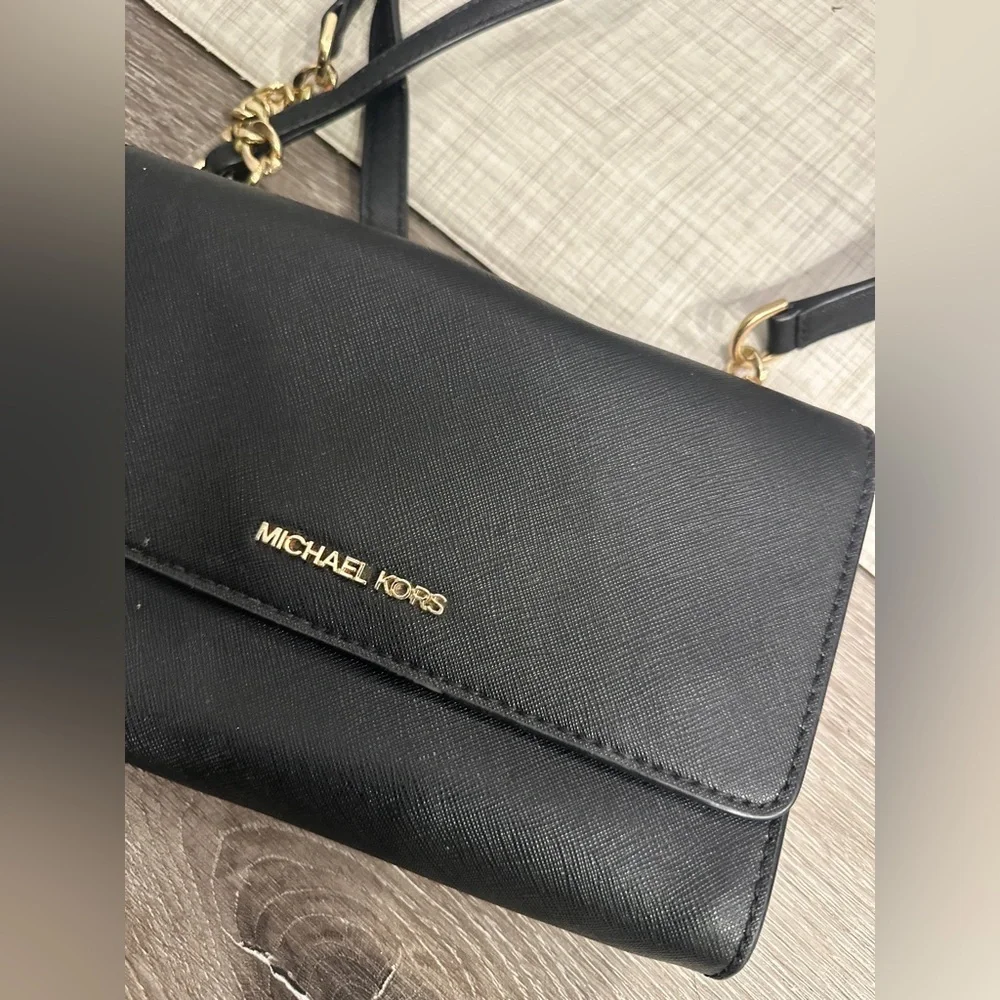 Michael Kors satchel - Picture 2 of 7
